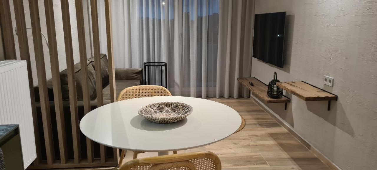 Apartamenty Zurawia 18 โควอบเซก ภายนอก รูปภาพ