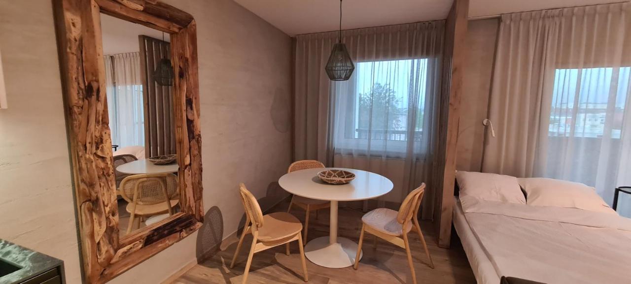 Apartamenty Zurawia 18 โควอบเซก ภายนอก รูปภาพ