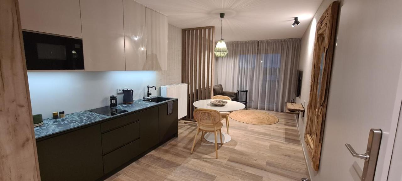 Apartamenty Zurawia 18 โควอบเซก ภายนอก รูปภาพ