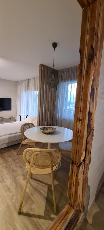 Apartamenty Zurawia 18 โควอบเซก ภายนอก รูปภาพ